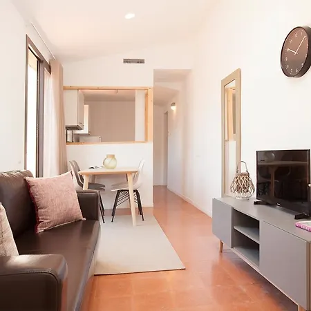 Click&Flat Europa Fira Apartments L'Hospitalet de Llobregat Exterior photo