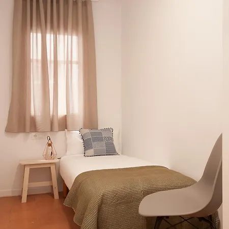 Click&Flat Europa Fira Apartments L'Hospitalet de Llobregat Exterior photo