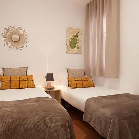 Click&Flat Europa Fira Apartments L'Hospitalet de Llobregat Exterior photo